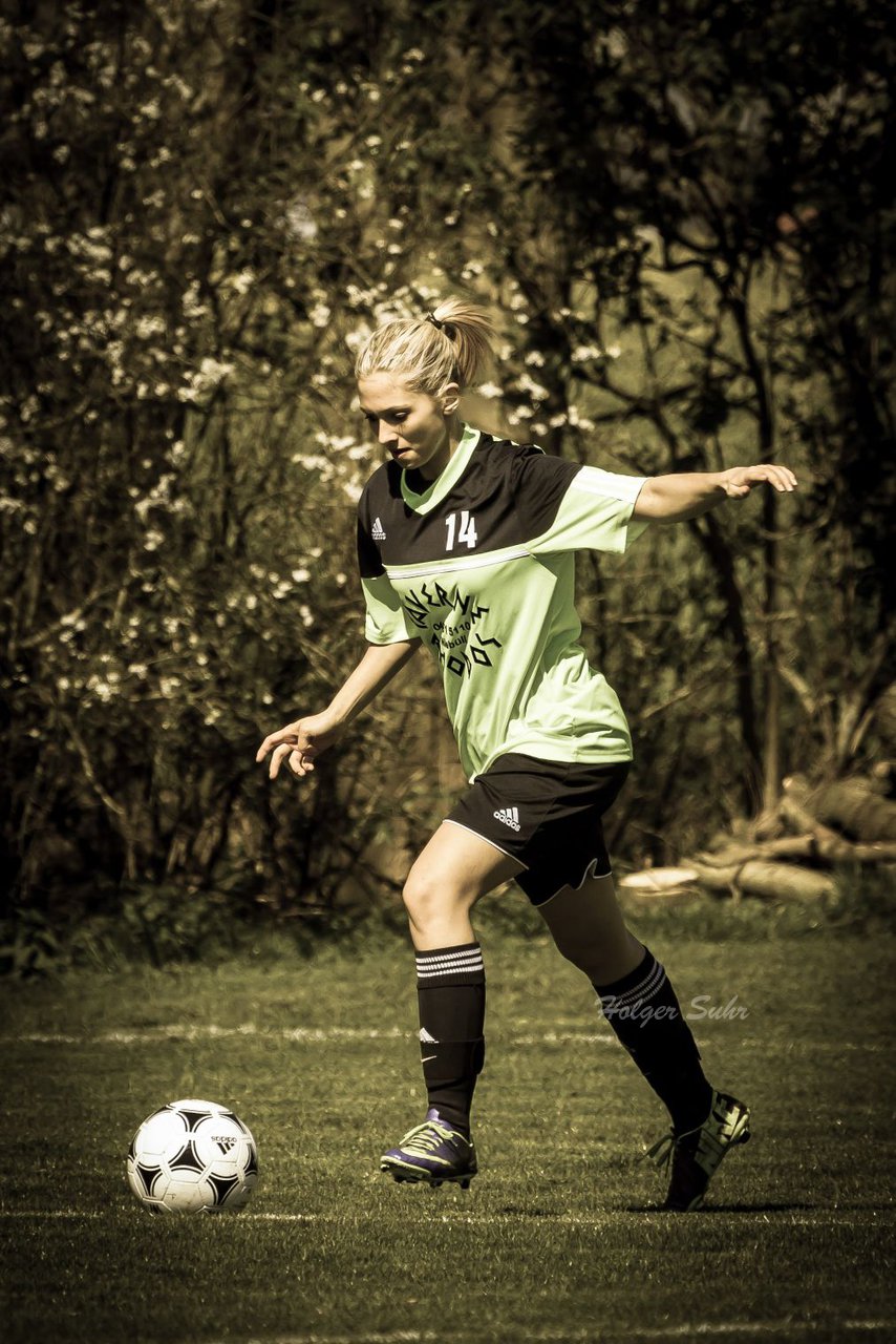 Bild 121 - Frauen SV Frisia 03 Risum Lindholm - Heider SV : Ergebnis: 8:0